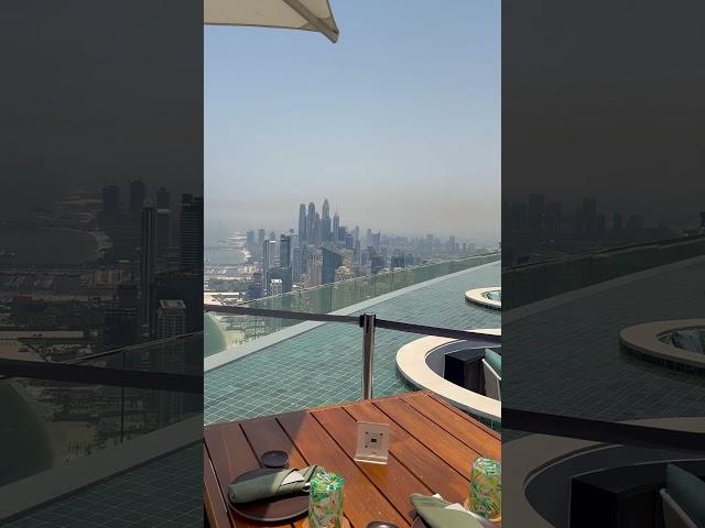 Бассейн на 77 этаже отеля Address Beach Hotel в Дубай #travel #дубай #самыйвысокийбассейн