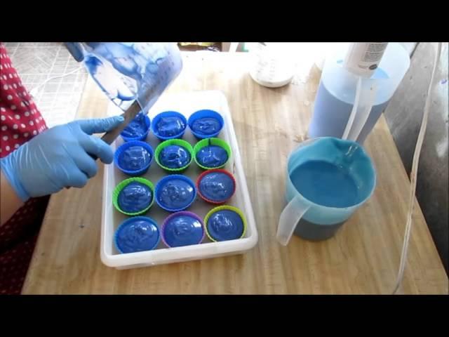 Homemade Cold Process Soap, Making Blue Hawaiian Cupcakes