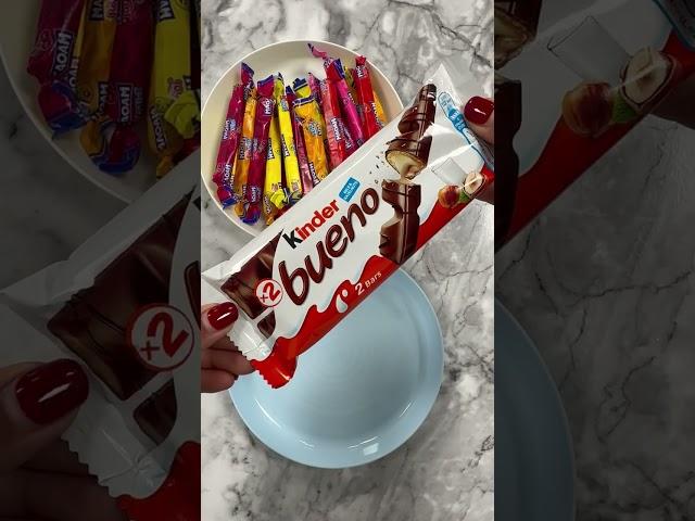 Kinder Bueno & Maoam Sweets ASMR #asmr #kinder #kinderbueno  #maoam #sweet #chocolate #satisfying