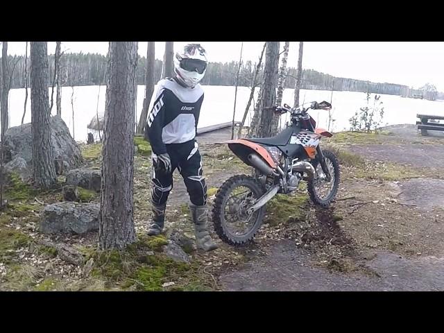 KTM SX 125 - WET!