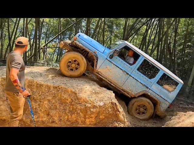 Experiencing Chinese Off-road Vehicles | Top notch Technology and Power: GWM Tank 400 v BAW BJ212