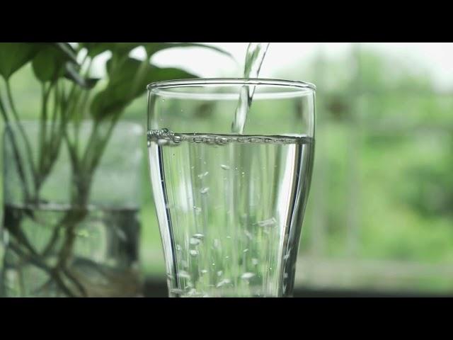 Pouring water to glass sound effect. Calm & soothing water pouring sound.