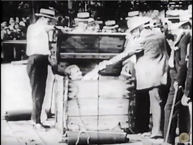 Houdini overboard box escape