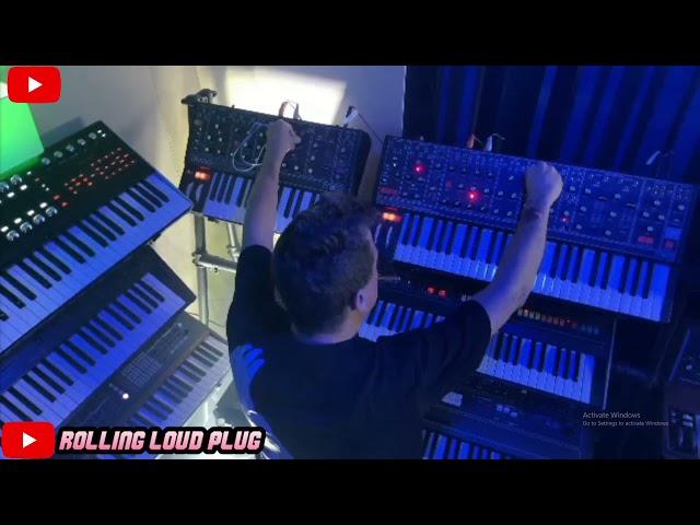 MIKE DEAN PLAY SOME FIRE SYNTHS - SYNTH LIVESTREAM