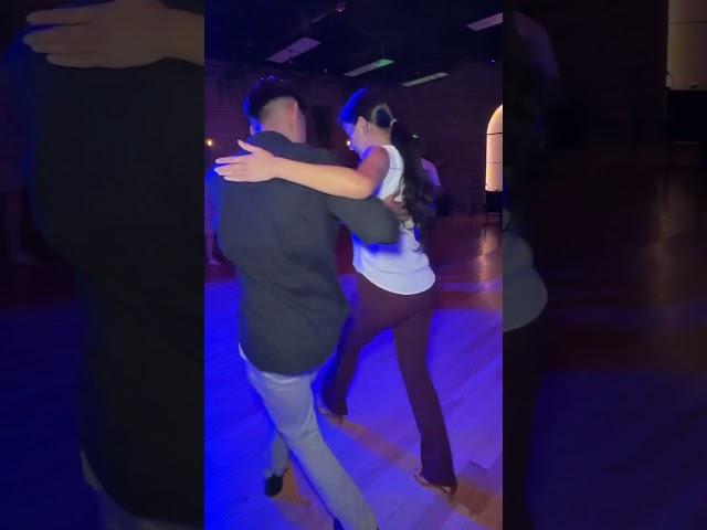 Sofia and David Juarez - Salrica Social - Vocales de Amor (Bachata)