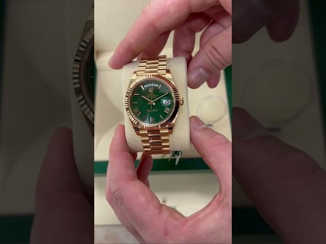 Rolex Day-Date 40 Green Dial Mens 18kt Yellow Gold Rolex President Watch M228238-0061 Watch Review