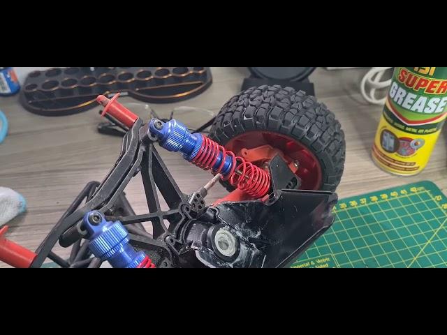 9EMU Racing (Remo Hobby) Traxxas Slash 4x4 clone - upgrade slipper.Repair and tune part 1