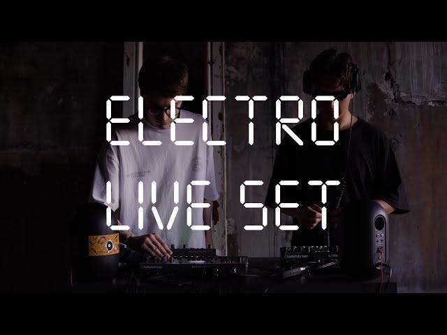 Obyekt & Mikhail Rakitin  Electro Live from the basement