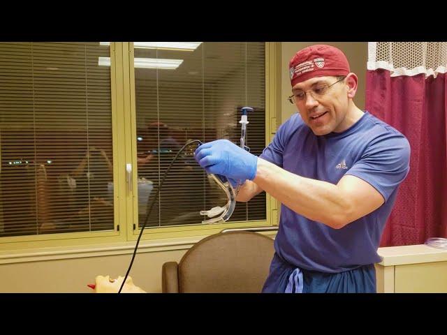 How to Intubate with the Glidescope - Live Demonstration