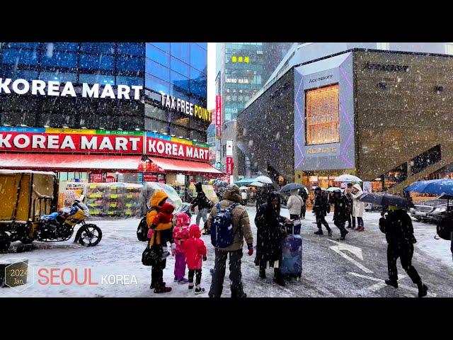 Myeongdong with heavy snow •[4k] Seoul, Korea