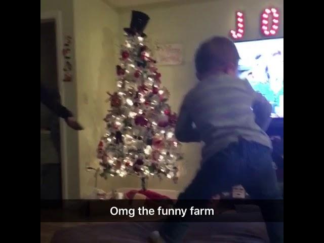 2 year old kid twerking 