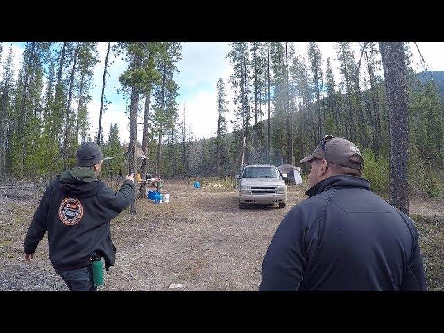 Grizzly Country Electric Fence Camping - BEAR EXPERT SHOWS UP