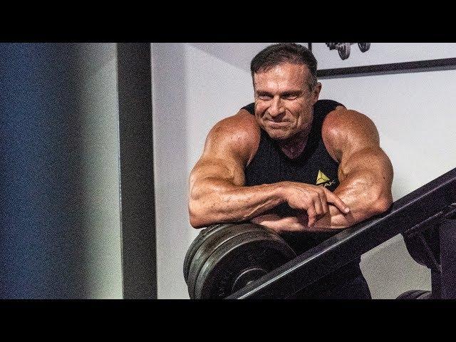 Wird er siebenfacher Bodybuilding Weltmeister? | Brusttraining mit Thomas Scheu vor der WM- Quali