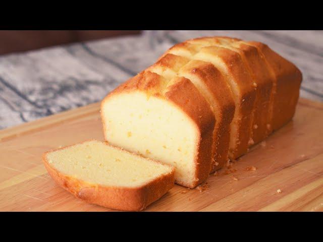 Sour Cream Pound Cake | SweetsMin