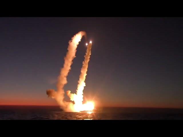 Epic launch of Caliber missiles in the Black Sea