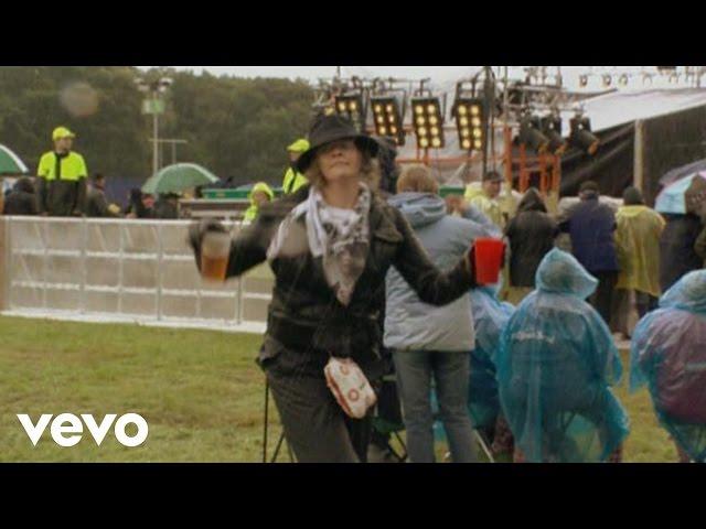Runrig - Beat The Drum Loch Ness 2007 EPK (Video)