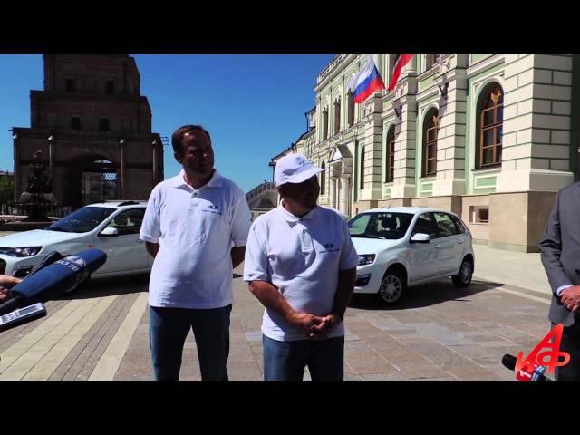 Тест -- драйв: президент Рустам Минниханов проехался на новой Lada Kalina. АиФ - Казань