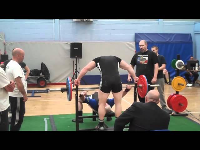 65year old rob todd benches 120kg new world record