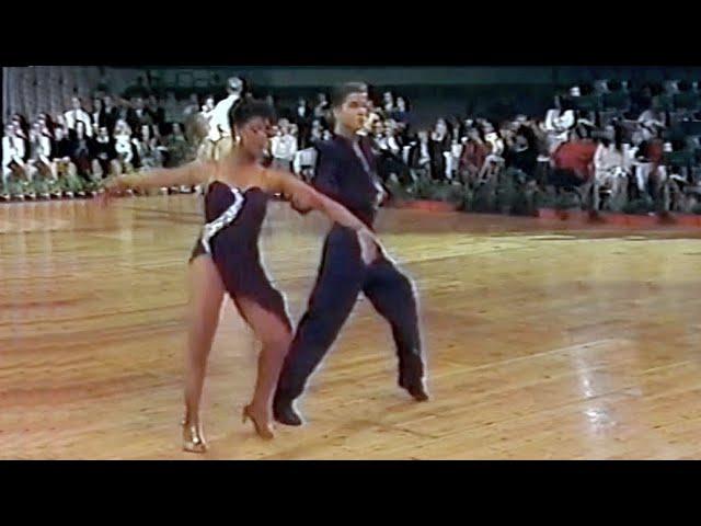 Professional Latin | Paso Doble | 1991 Ostrava Grand Prix Ballroom Championships | Czechoslovakia