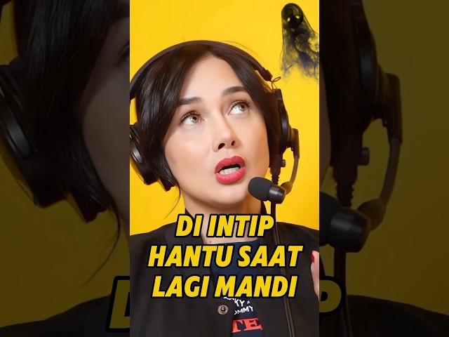 LAGI MANDI SARA WIJAYANTO DI INTIP MAHLUK HALUS #sarawijayanto #sandrinna #horrorpodcast