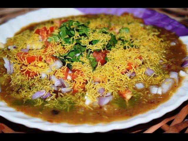 Masalpuri / ಮಸಾಲಪುರಿ / Masala puri chaat/Karnataka Street Special Masalpuri in Vaishnavichannel