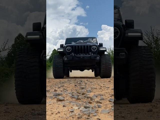 Insane Jeep Wrangler Rubicon 392 (Custom Exhaust)