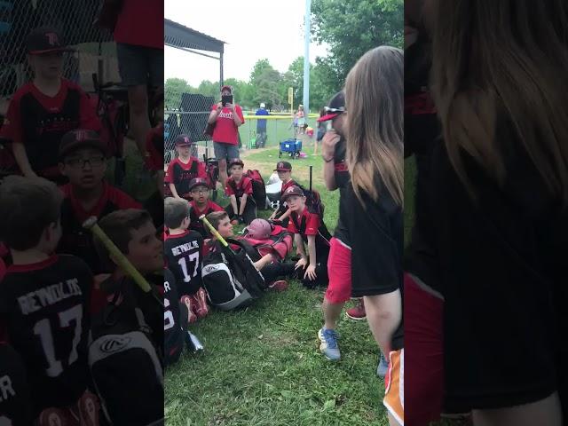 Army sister surprises little brother at ballgame