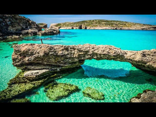 BLUE LAGOON COMINO, PLACES TO VISIT IN MALTA