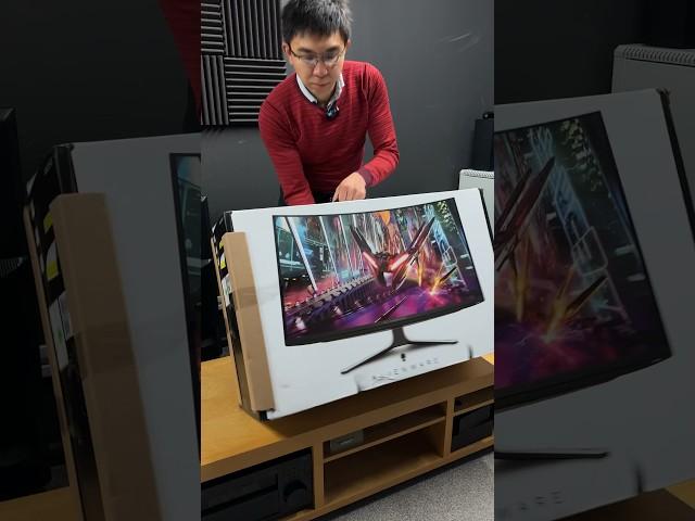 Unboxing a 32" 4K 240Hz OLED Monitor