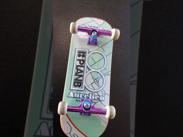 Nollie double flip? Modified Techdeck #stickynolliecup #stickyartfb