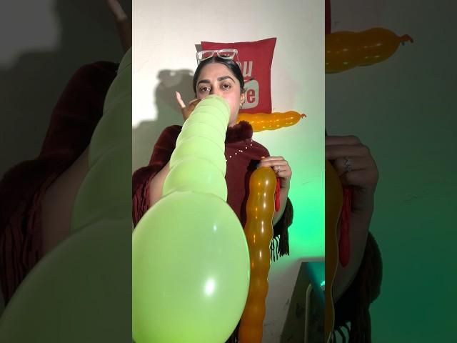 ASMR GIRL BLOWING BIG BALLOONS #asmrgirl #baloonpop #bubblegum #funny #poppingballon