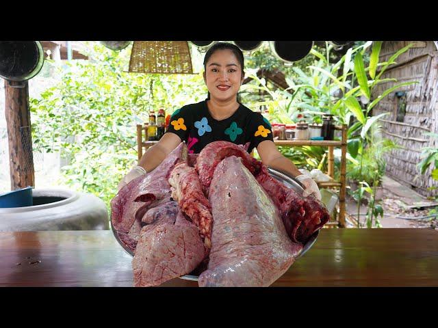 Countryside Life TV: Yummy beef lungs curry cooking - Beef lungs recipe