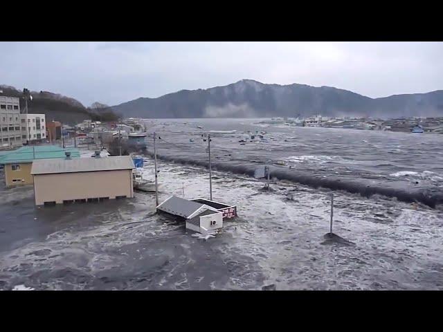 2011 Japan Tsunami - Miyako City Hall. (Full Footage)