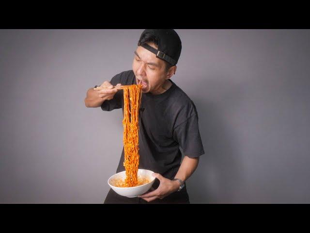 How the creator of Fire Noodles eats Fire Noodles