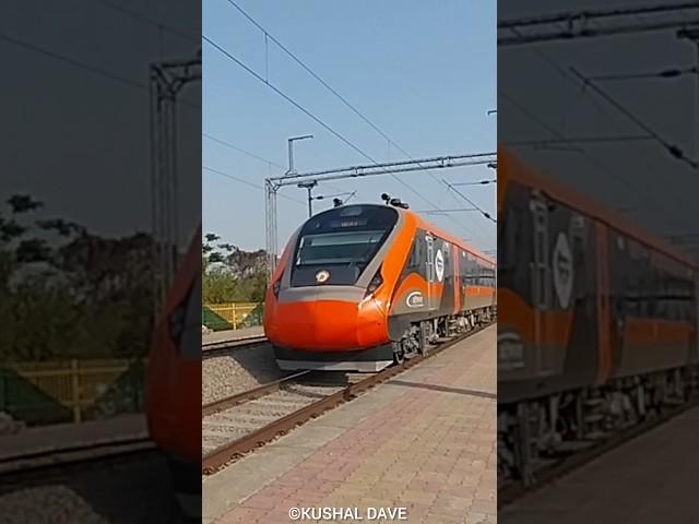 Orange Vande Bharat 22962 Ahmedabad  Mumbai Vande Bharat Express Crossing Gandhi Smriti Navsari