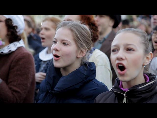 Тысячи новосибирцев спели хором "День Победы" 9 мая в 6 часов утра