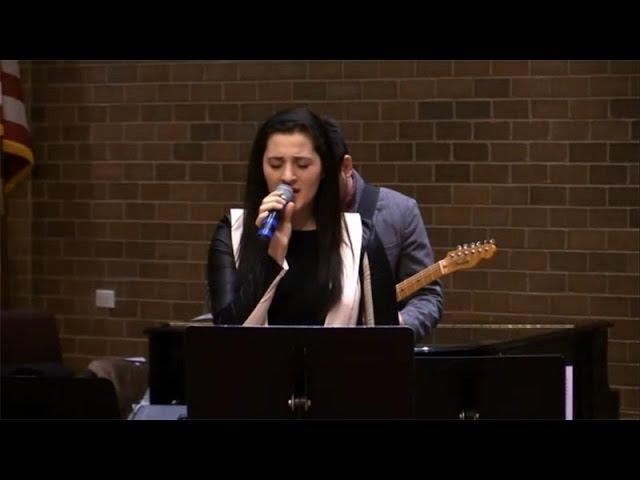 Cor de tineri Betania Chicago - Vrednic El e (Revelation Song)