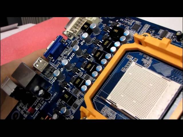 Biostar TA790GXB3 AM3 790GX DDR3 Motherboard Unboxing & First Look Linus Tech Tips