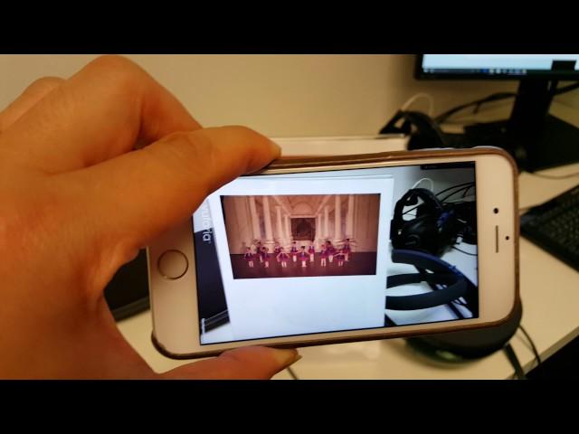 Using Augmented Reality to get the "Harry Potter Book" effect