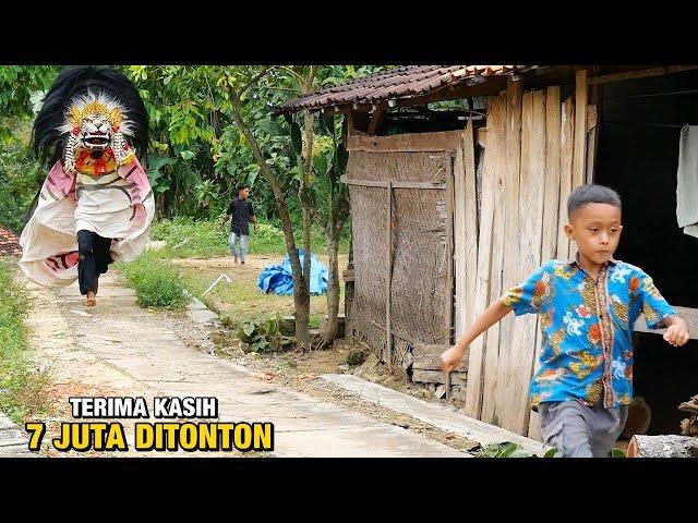 Diejek !!! Barongan ngamuk ngejar Orang - Arak Arakan Barongan Blora & Reyog Simo Wahyu Kuncoro