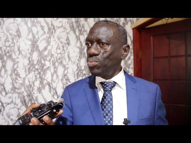 Oppostion Leader in Uganda Dr Kiza Besigye Talking to Journarists Eary Days Before Arrested in Kenya