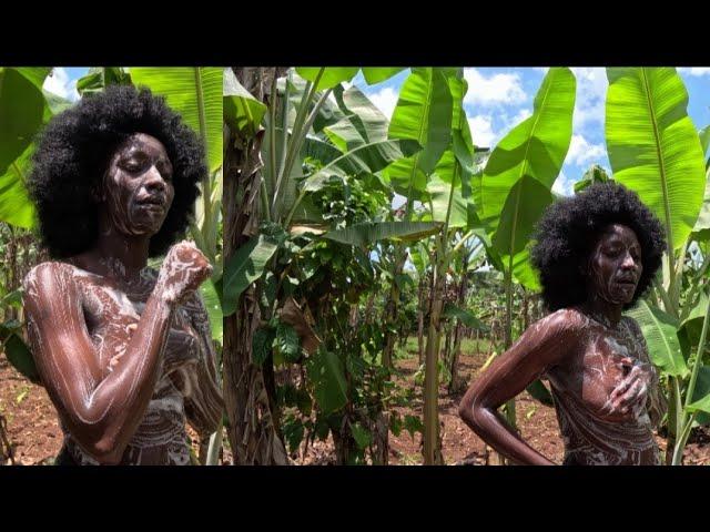 Unbelievable‼️African Village Girls Bathing Village life