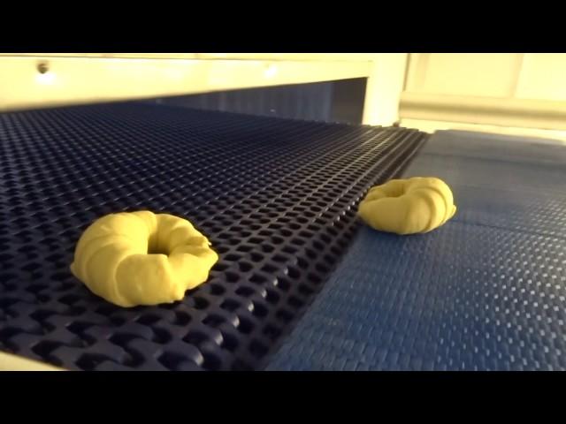 CROISSANTS EXIT PROOFER & ENTER FREEZER