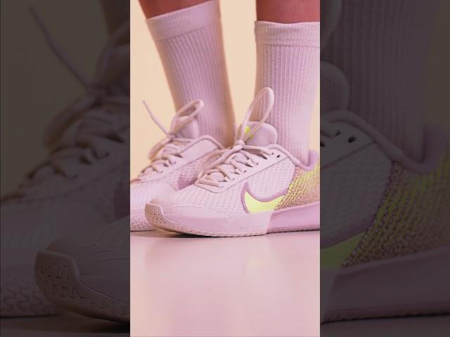 Хотите быть на корте самой стильной парой? Выбирайте Nike Vapor Pro 2 PRM AC Phantom Volt Green