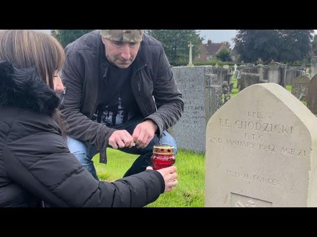 Polish Forces at Fulford York Cemetery - Polska Szkoła Sobotnia Harrogate visit