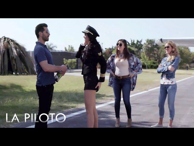 La Piloto | Yolanda se gradua como piloto