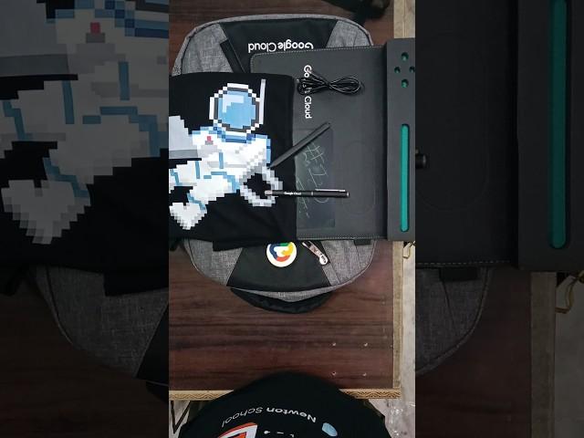 Google Cloud Arcade Advance Milestone Swags Kit Unboxing #innovativedeveloper #arcadegooglecloud