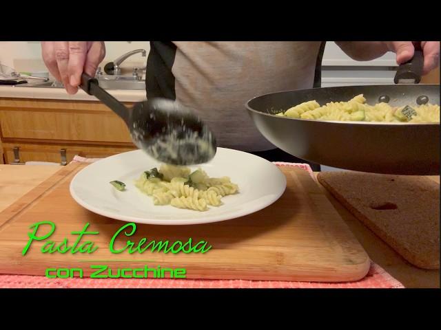 De Chuparse los Dedos: Pasta Cremosa con Zucchine, Pipián, o Calabacín.