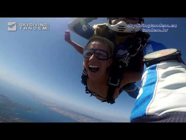 Tandem jump with a naked girl, Skydiving tandem group