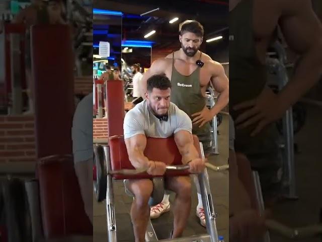 @Mustafayildizhulk  ile “Dev” İdmanı Yaptık “Biceps Tüyosu”